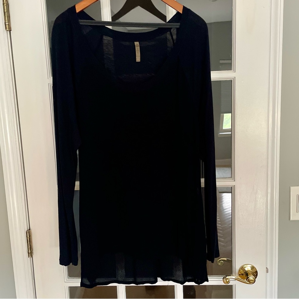 XCVI Mixed Media Black Scoop Neck Tunic Size Large - Picture 1 of 10